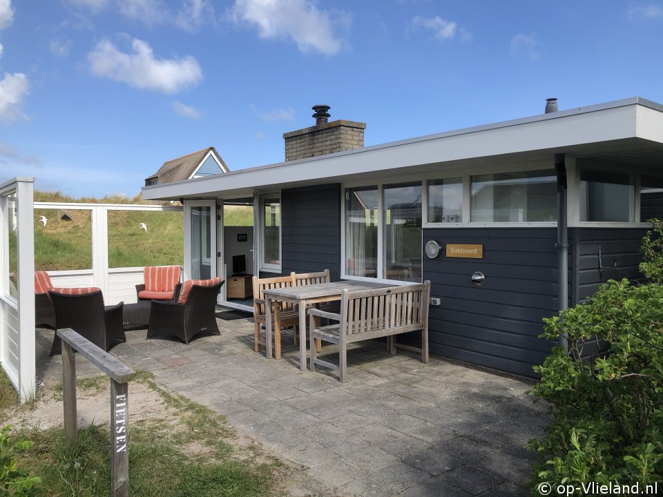 Bakboord, Vakantiehuisje op de Ankerplaats op Vlieland