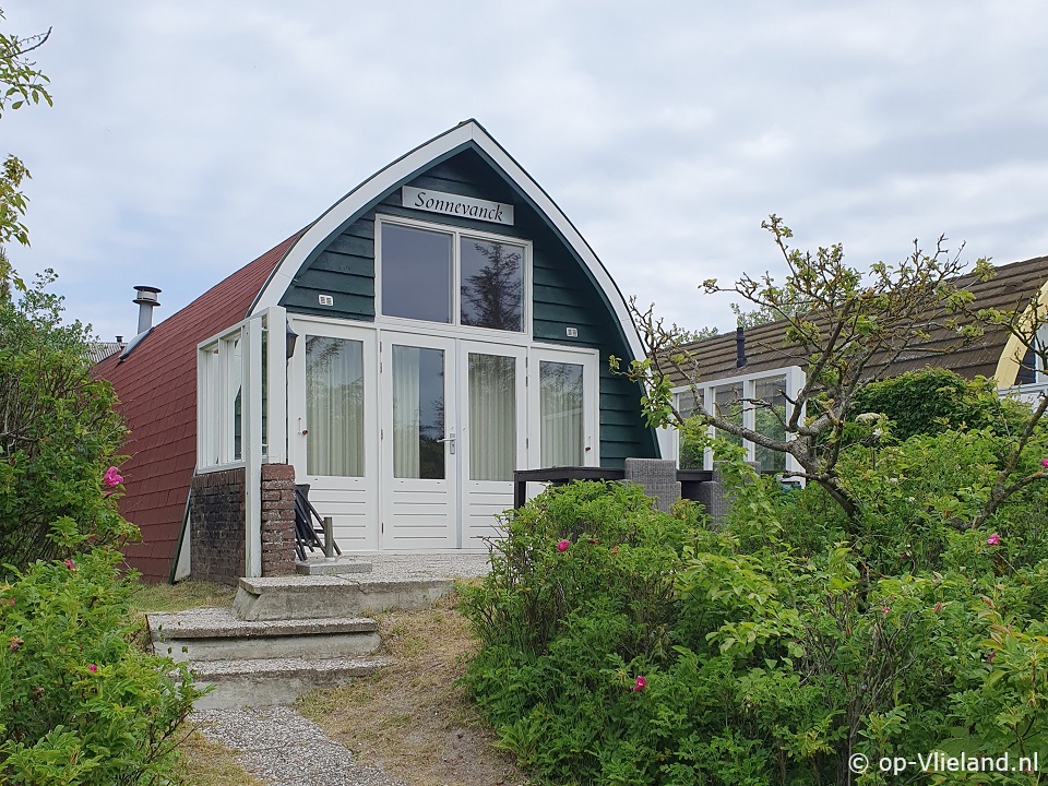 Sonnevanck, Vakantiehuisje in de duinen op Vlieland