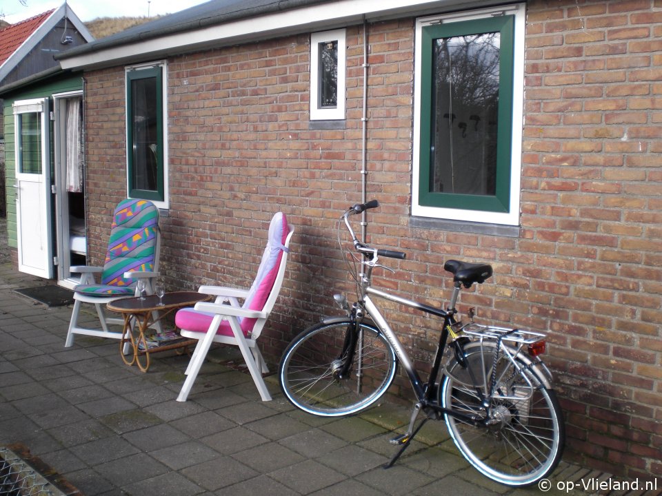 Vuurtoren (dorp), Tijdens schoolvakantie naar Vlieland