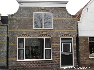 Dorpsstraat 128, Buiten de vakanties om naar Vlieland